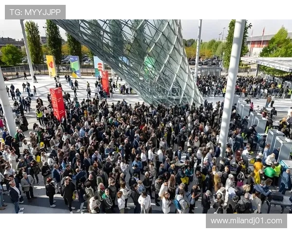 米兰在线直播带你深入了解米兰的文化历史与现代都市魅力